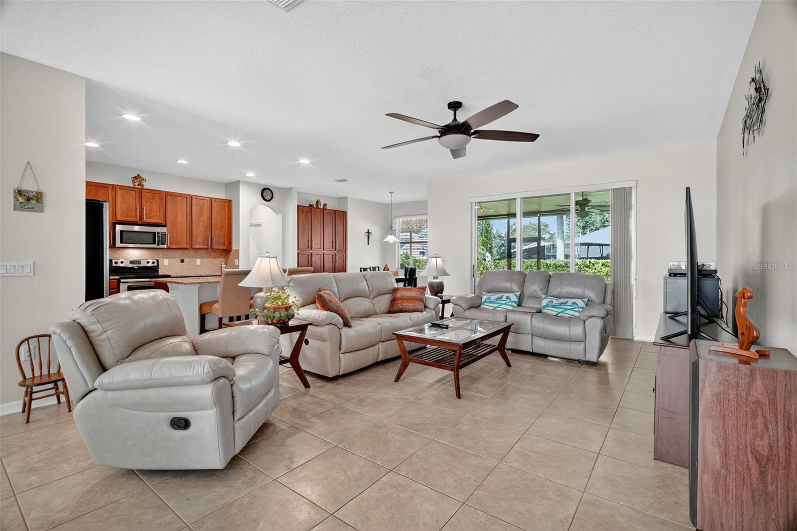 Image 9 of 38 For 2368 Parkside Glen Drive D