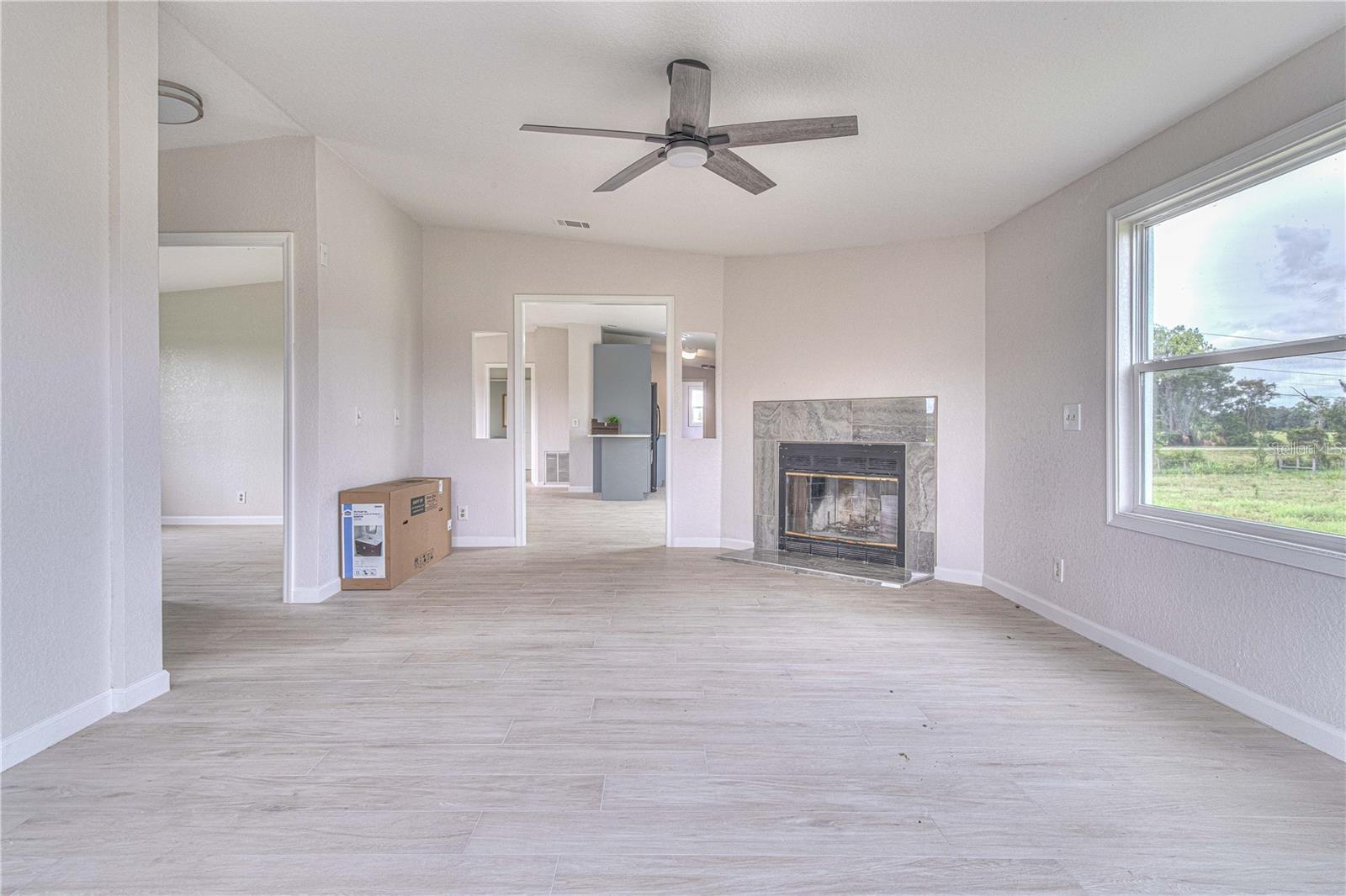 Image 9 of 25 For 8767 Cr-469  