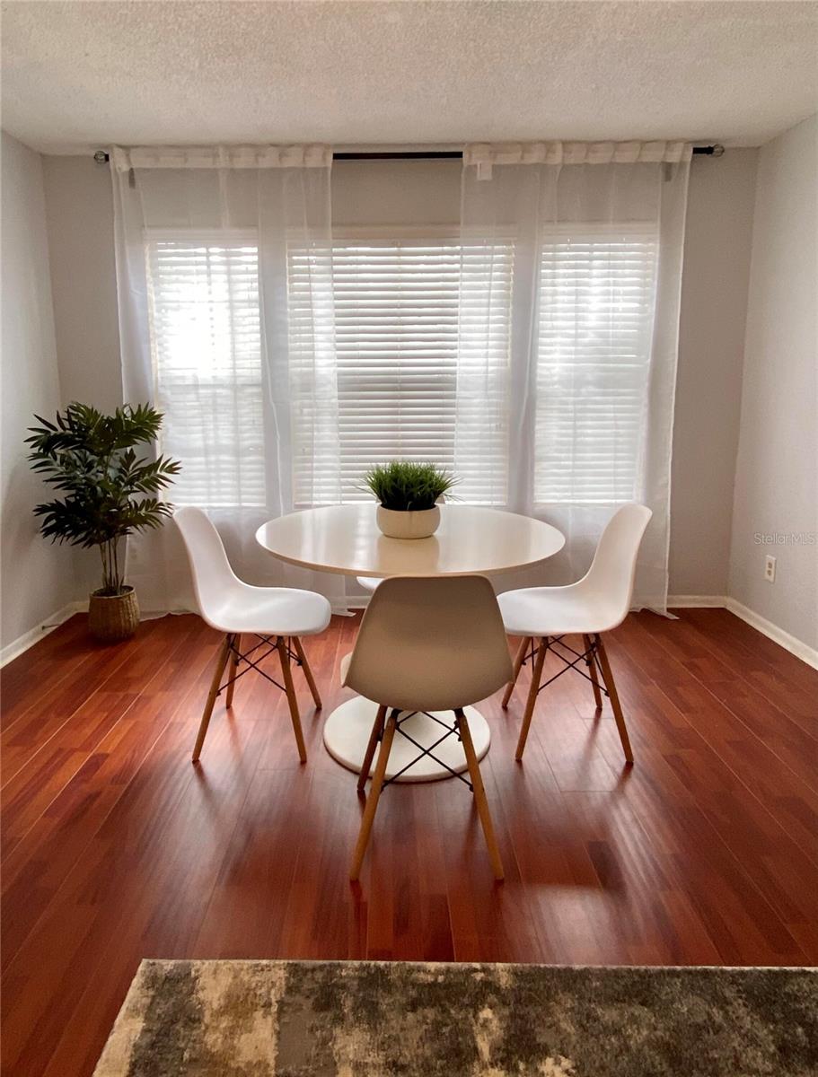 Image 16 of 30 For 11532 Westwood Boulevard 616