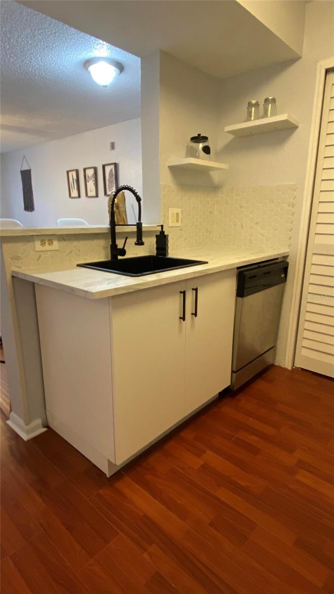 Image 18 of 30 For 11532 Westwood Boulevard 616