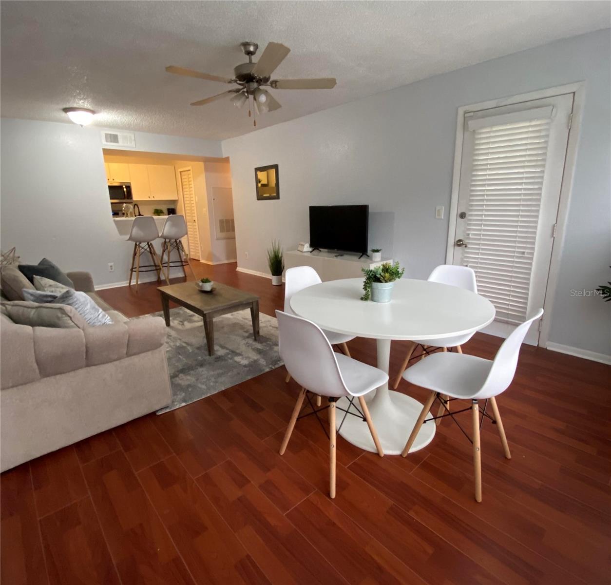 Image 9 of 30 For 11532 Westwood Boulevard 616