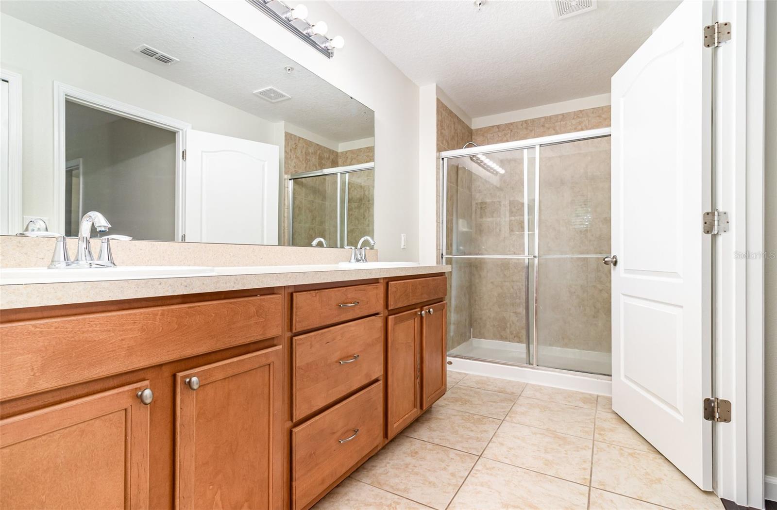Image 21 of 25 For 1224 Priory Circle