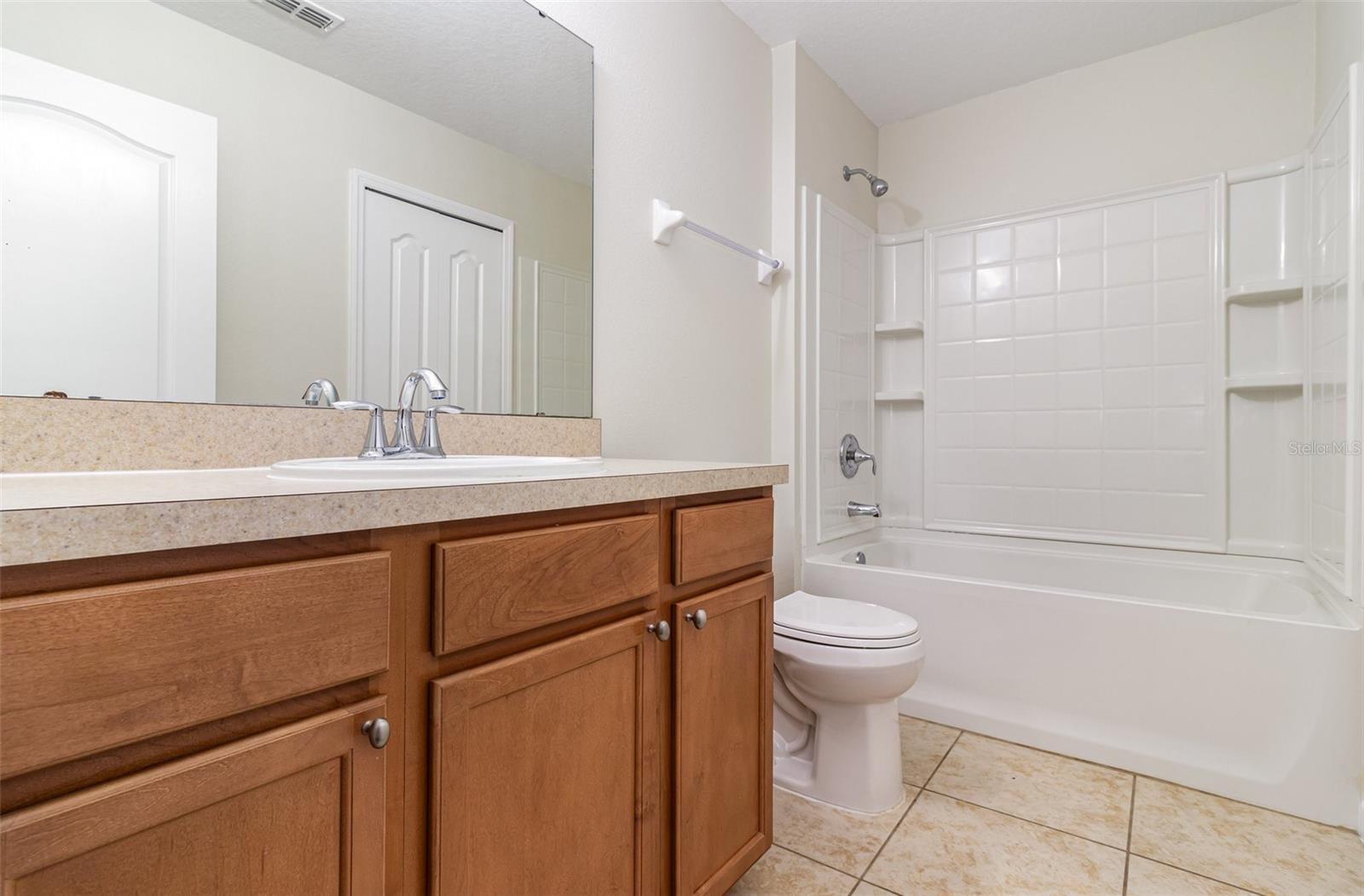 Image 23 of 25 For 1224 Priory Circle