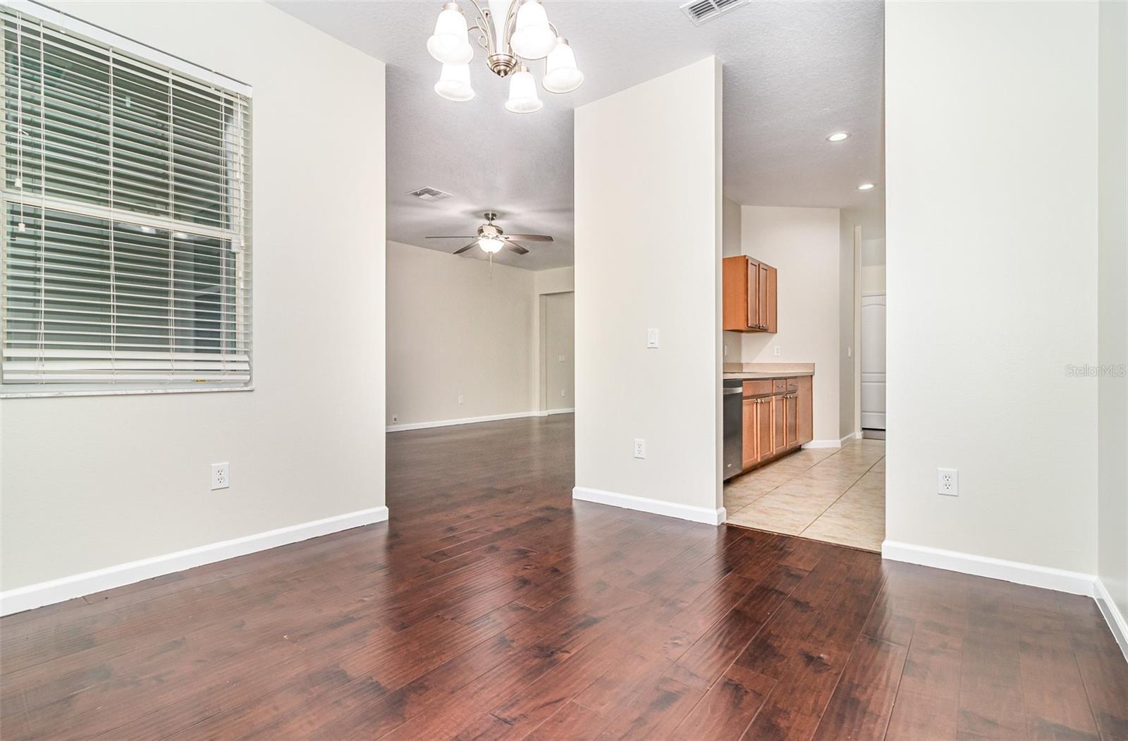 Image 8 of 25 For 1224 Priory Circle