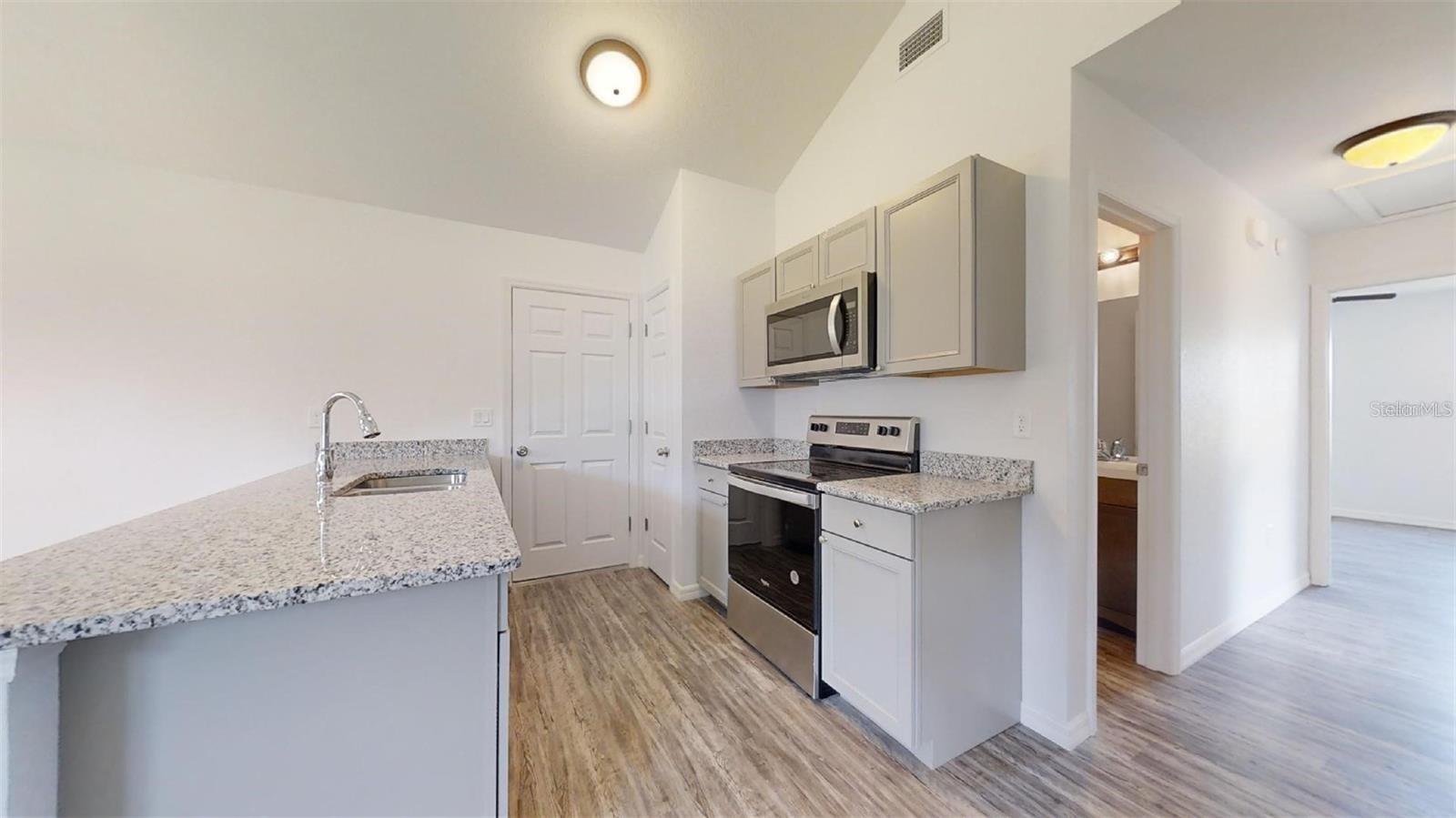 Image 2 of 11 For 10470 125th Street