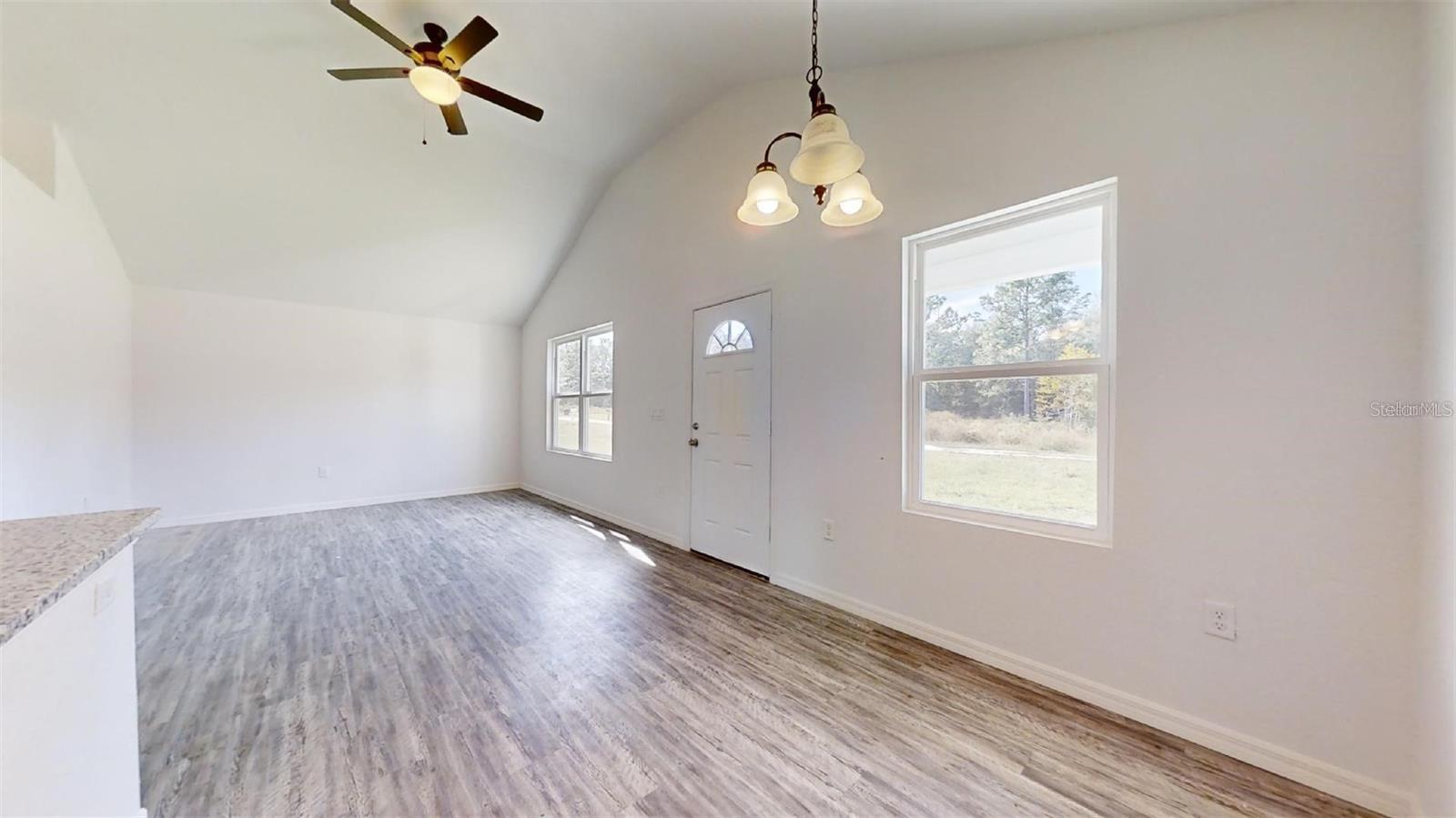 Image 3 of 11 For 10470 125th Street