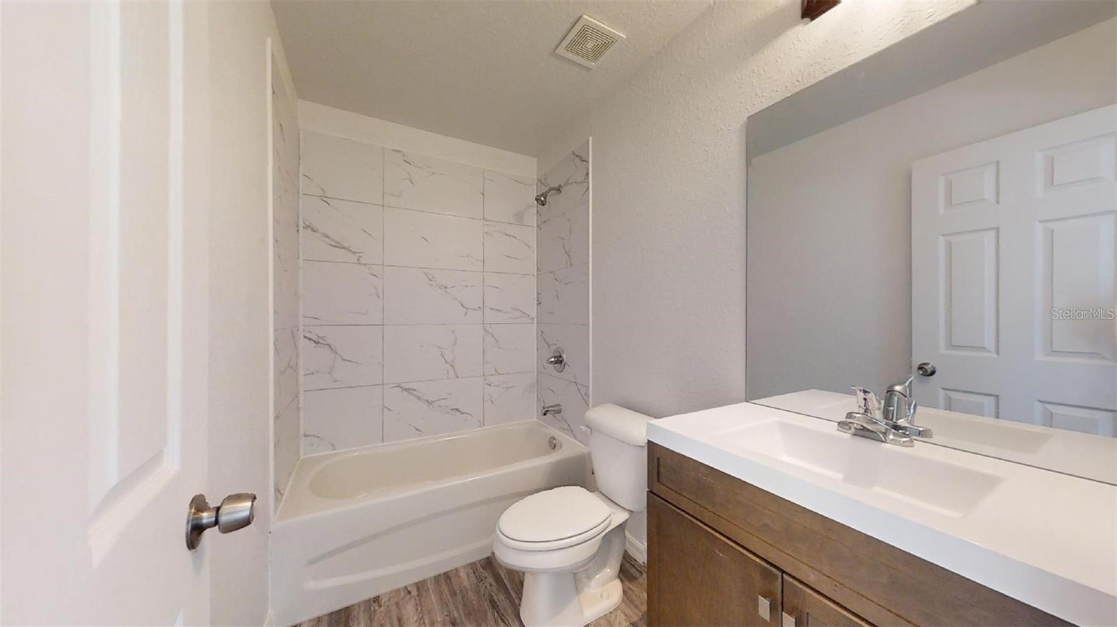 Image 6 of 11 For 10470 125th Street