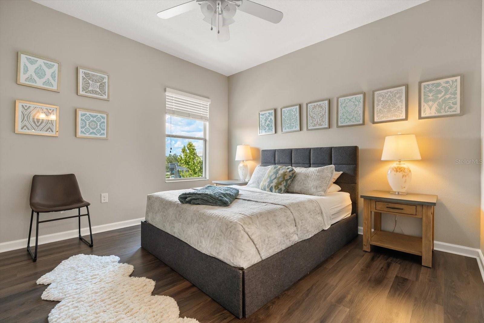 Image 30 of 71 For 3901 Oakville Avenue