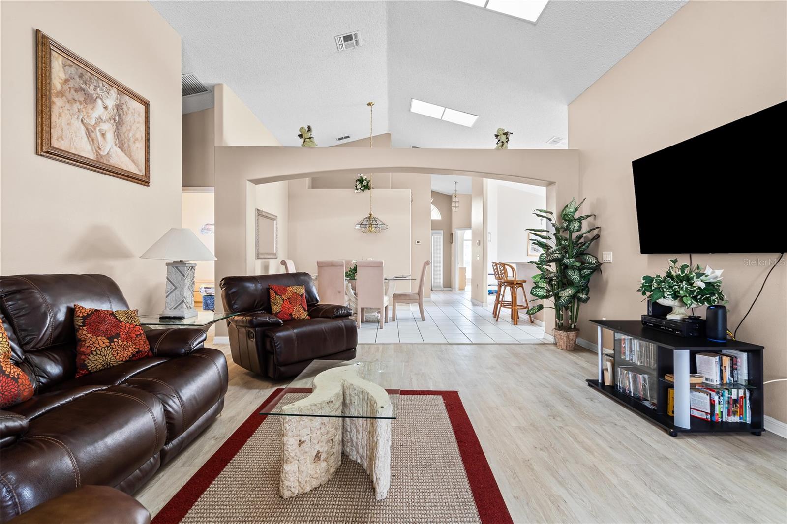 Image 14 of 37 For 8109 Santee Drive