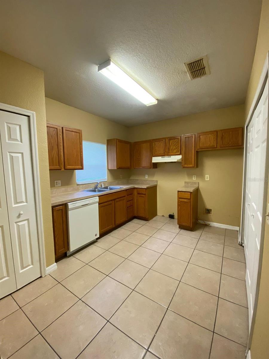 Details for 33 13th Street 33, APOPKA, FL 32703