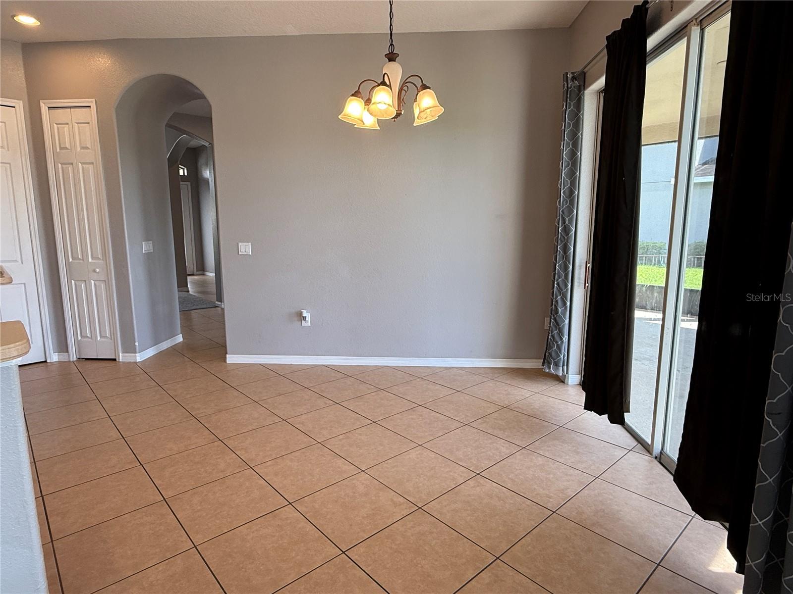 Image 13 of 29 For 1710 Swallowtail Lane