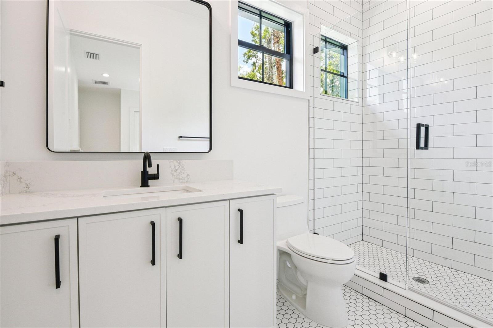 Listing photo id 21 for 2309 Ardson Place 2
