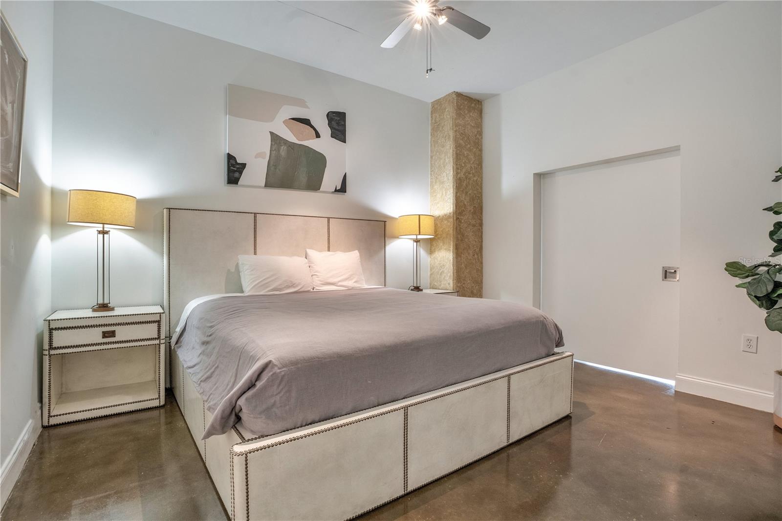 Image 31 of 49 For 525 Jackson Street 301