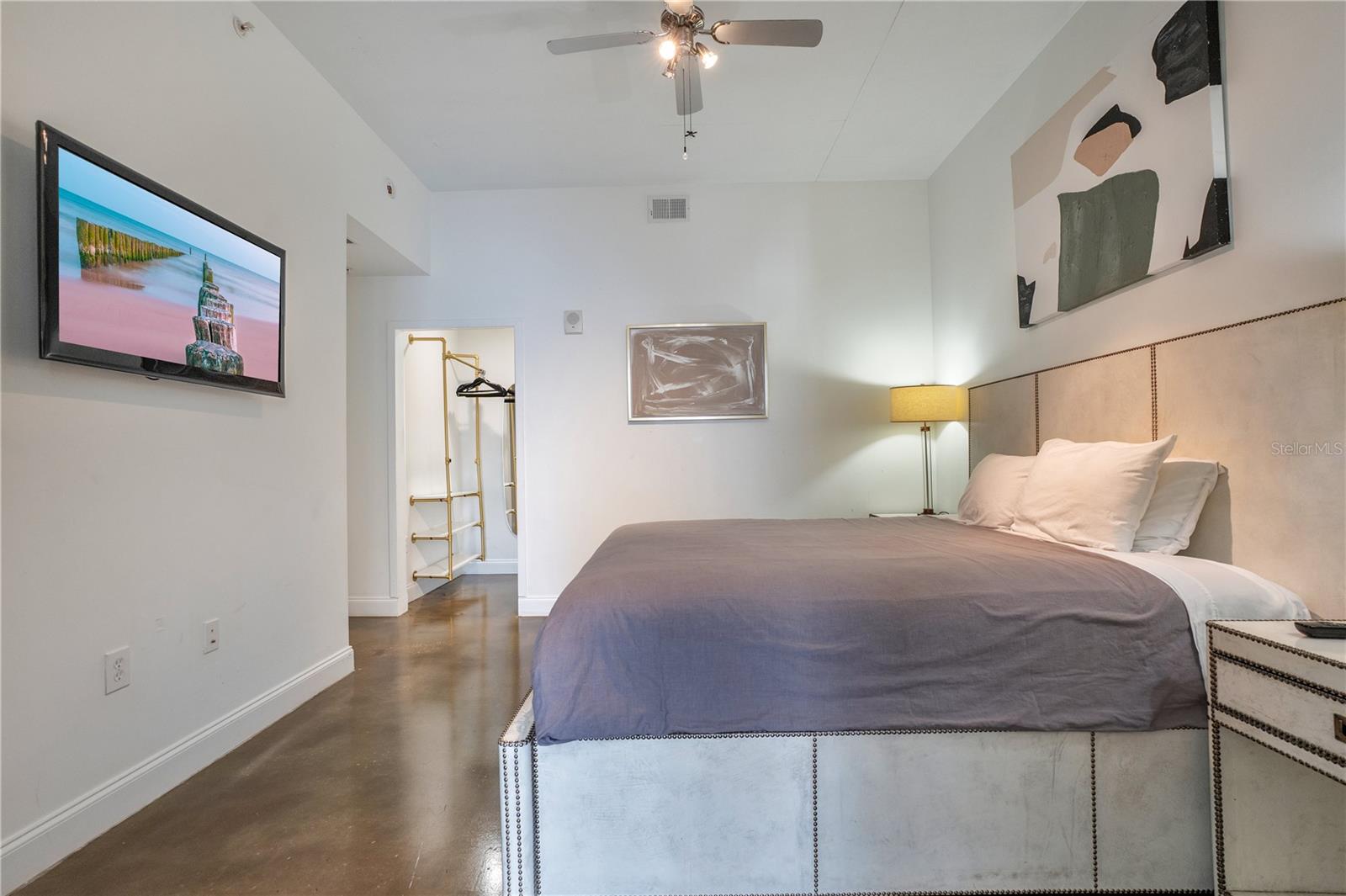 Image 32 of 49 For 525 Jackson Street 301