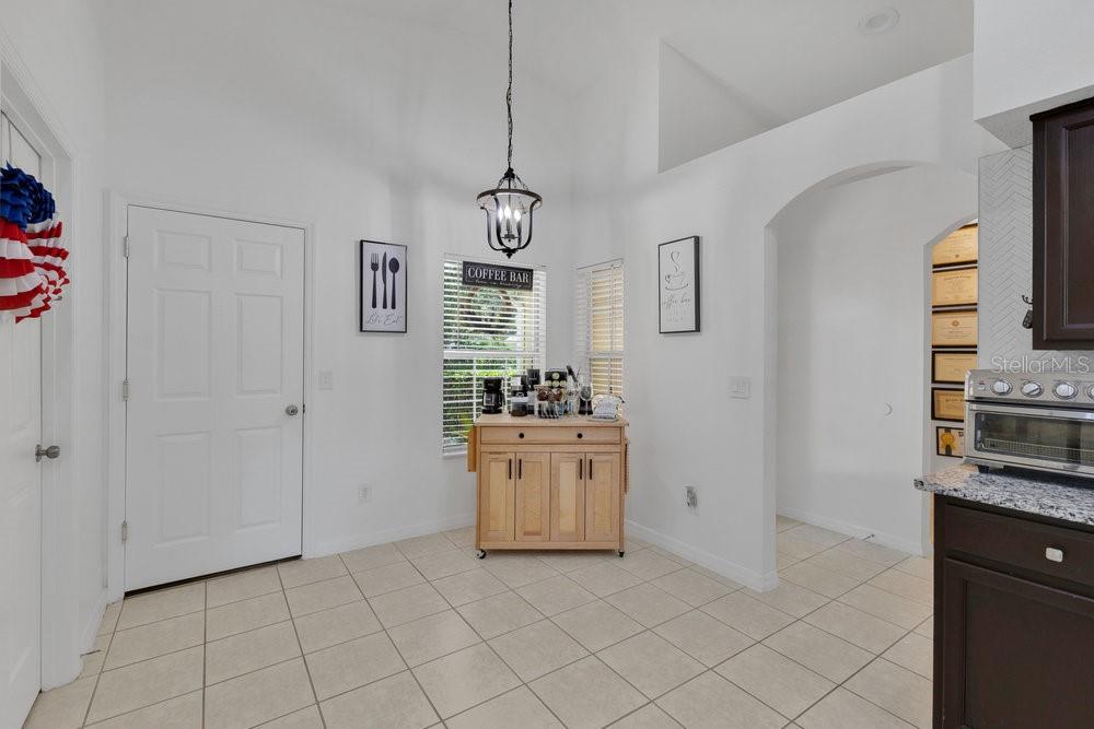 Image 10 of 30 For 9736 Heron Pointe Drive