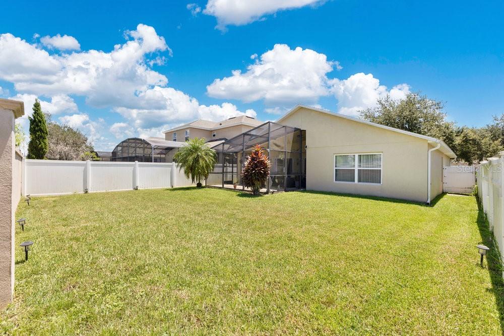 Image 22 of 30 For 9736 Heron Pointe Drive