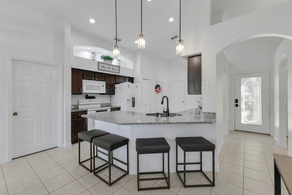 Image 3 of 30 For 9736 Heron Pointe Drive