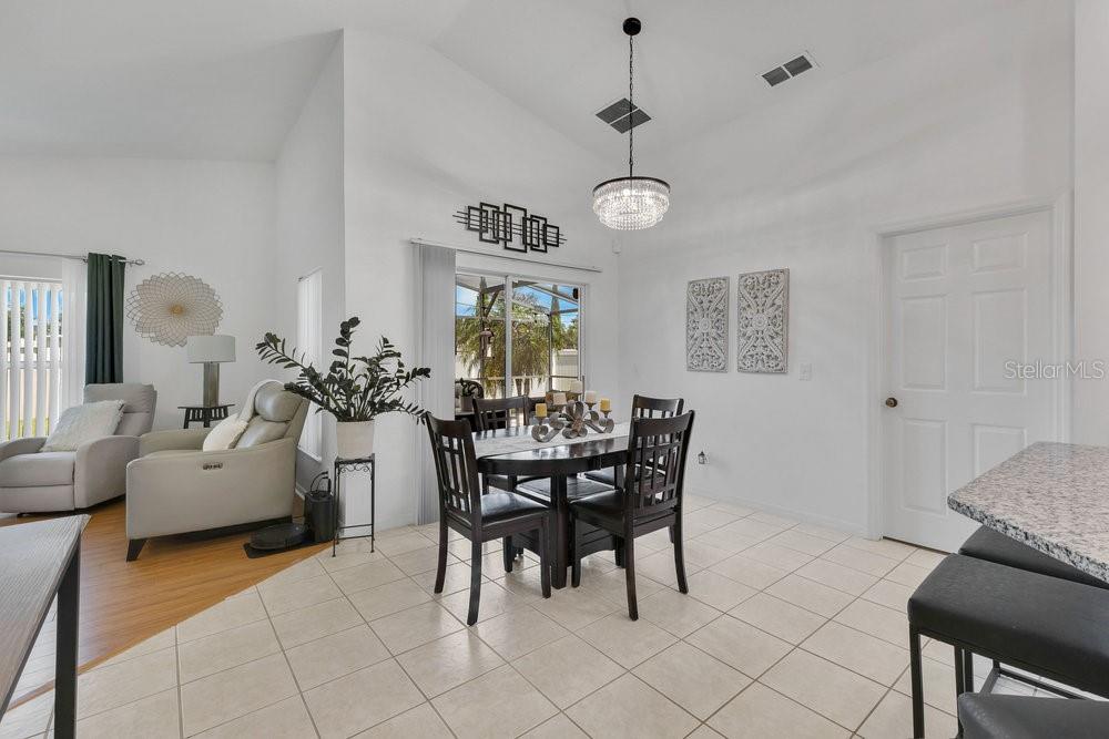 Image 9 of 30 For 9736 Heron Pointe Drive