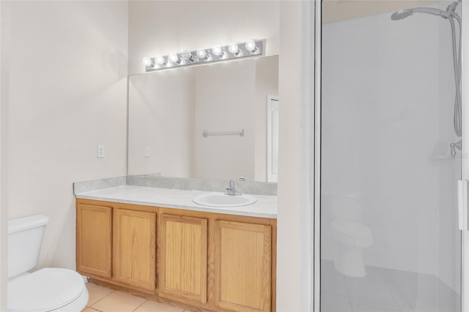Image 8 of 11 For 3614 Wilshire Way Road 251