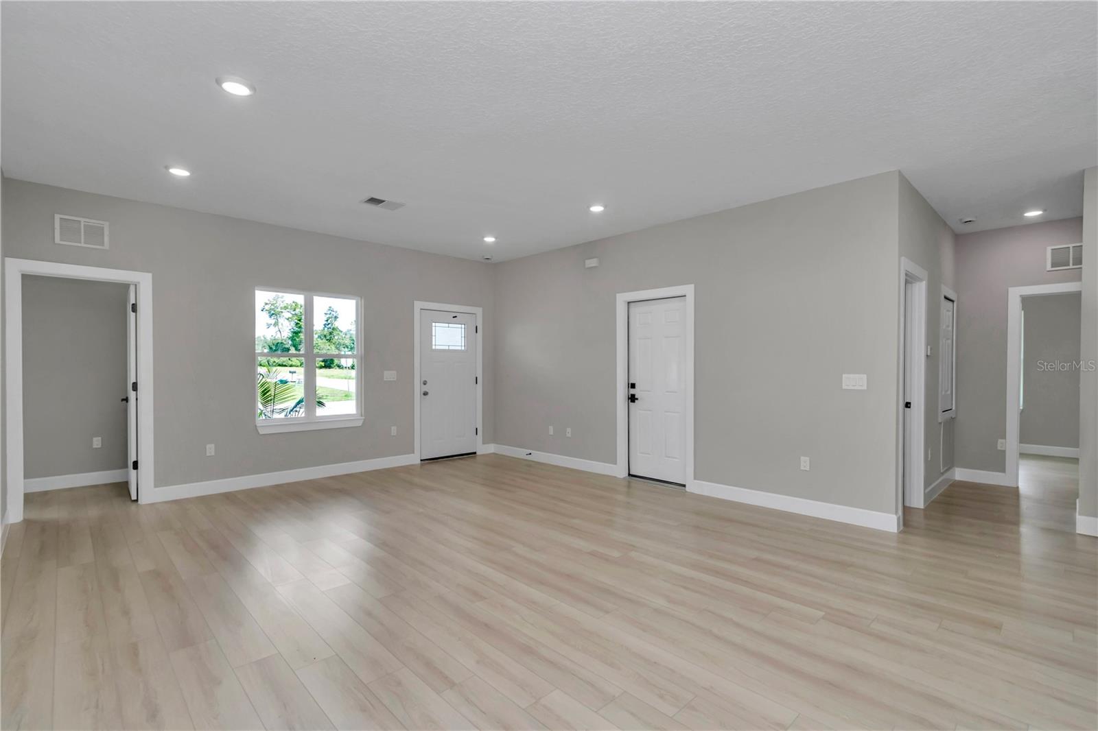 Image 10 of 65 For 17046 39th Circle
