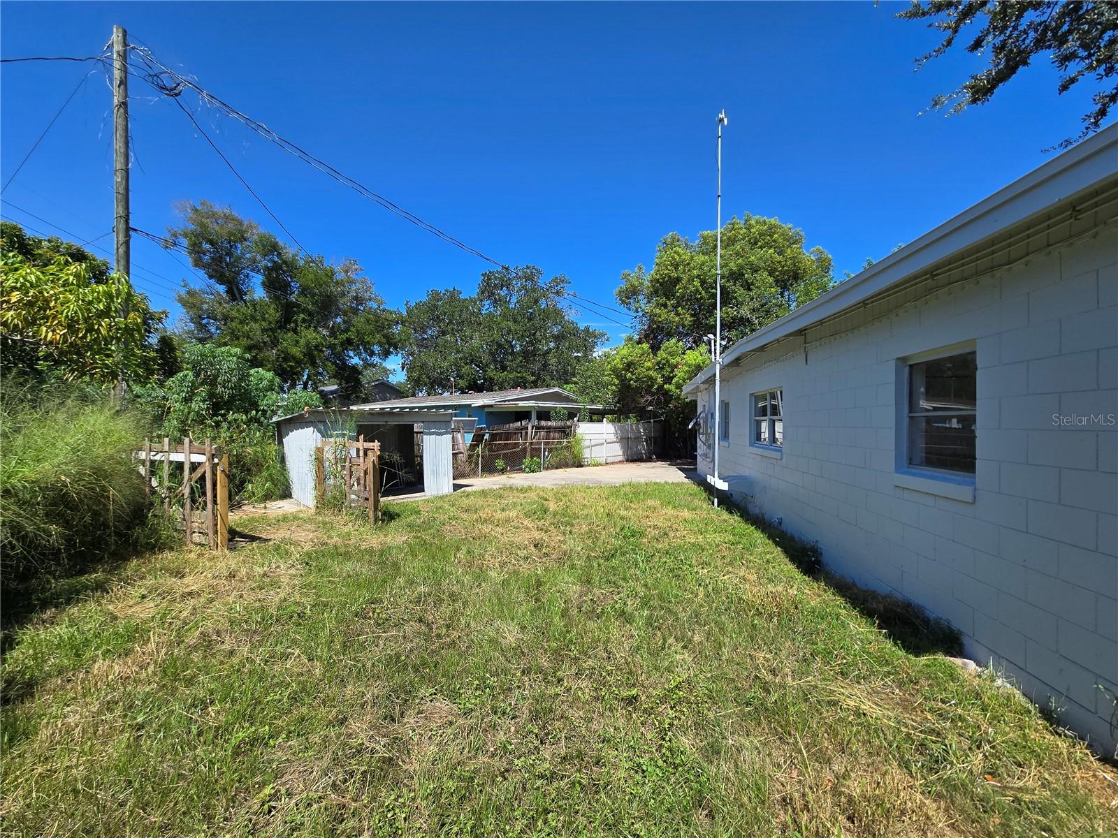 Image 9 of 9 For 3000 Surfside Way