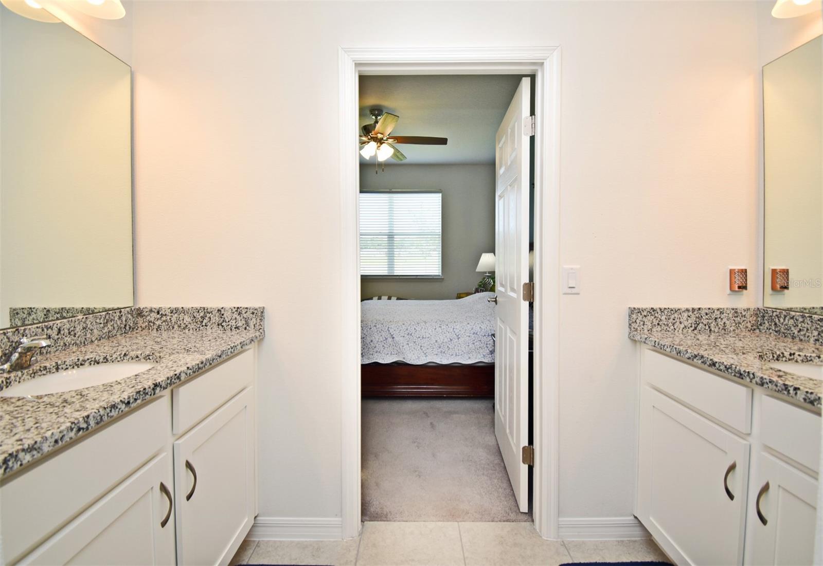 Image 19 of 40 For 33291 Rembrandt Lane