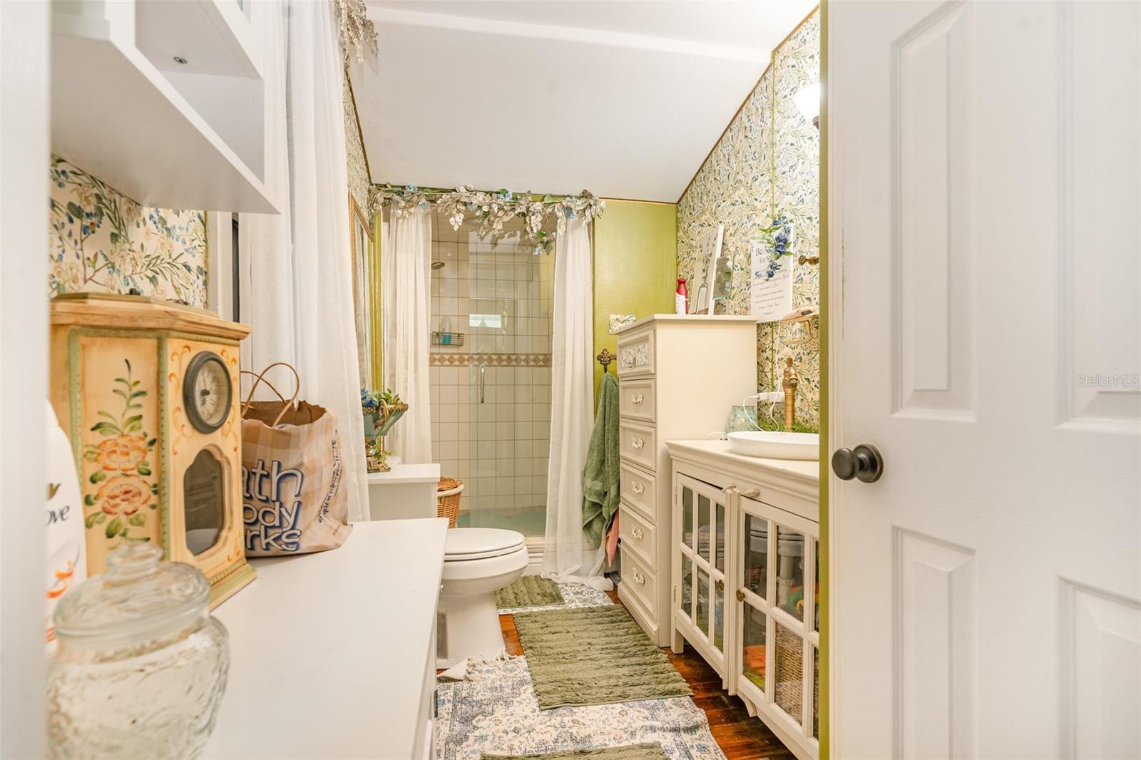Listing photo id 20 for 2301 97th Street Road