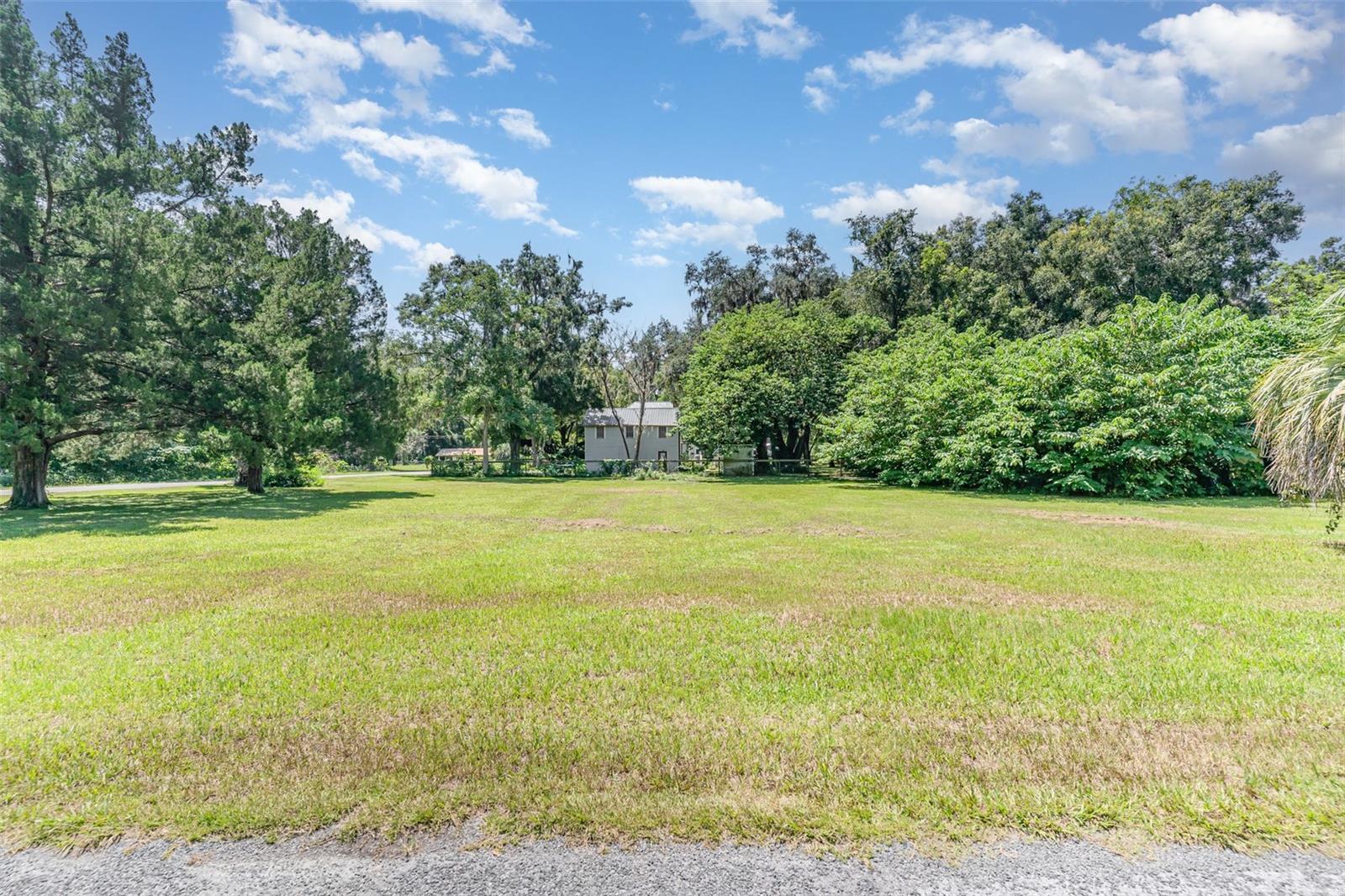Listing photo id 21 for 2301 97th Street Road
