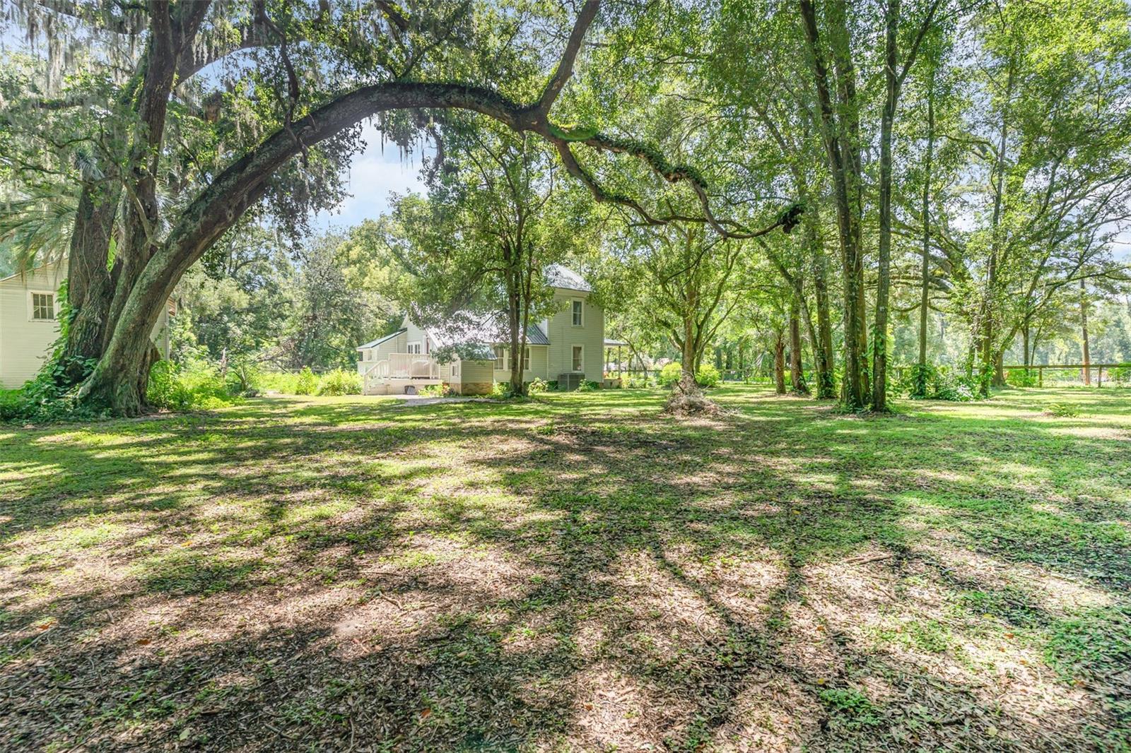 Listing photo id 23 for 2301 97th Street Road