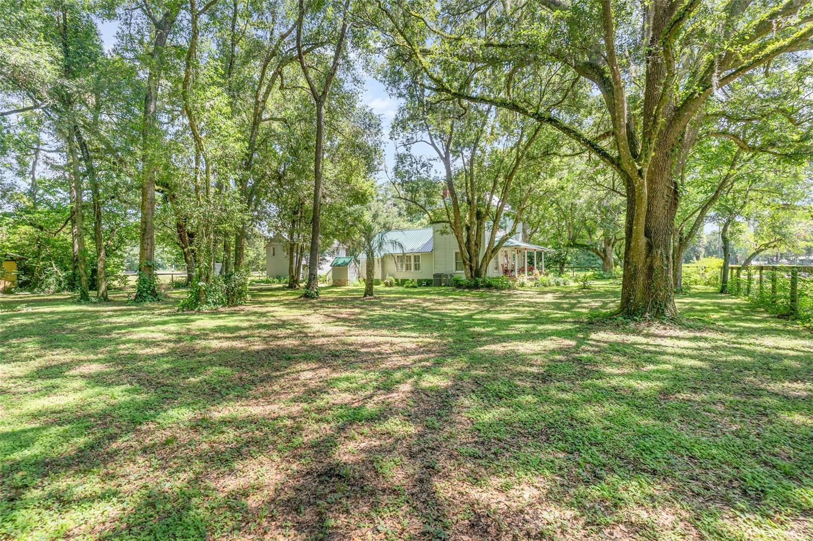 Listing photo id 24 for 2301 97th Street Road