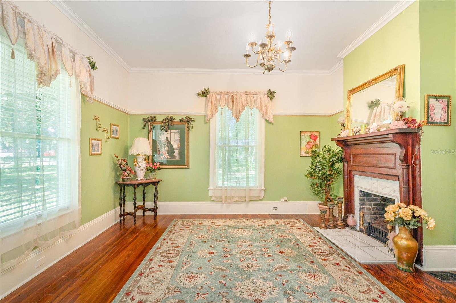 Listing photo id 5 for 2301 97th Street Road