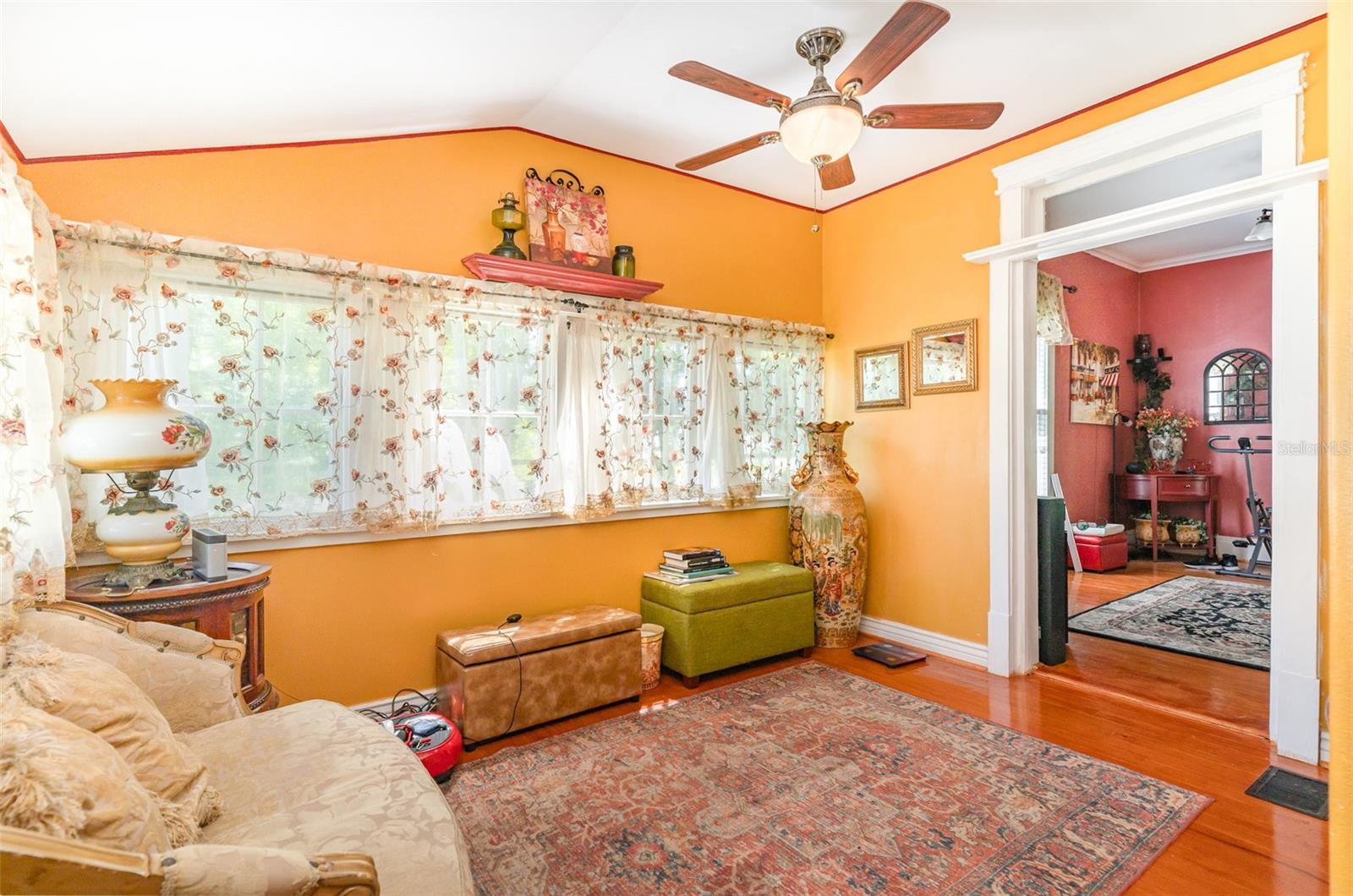 Listing photo id 7 for 2301 97th Street Road