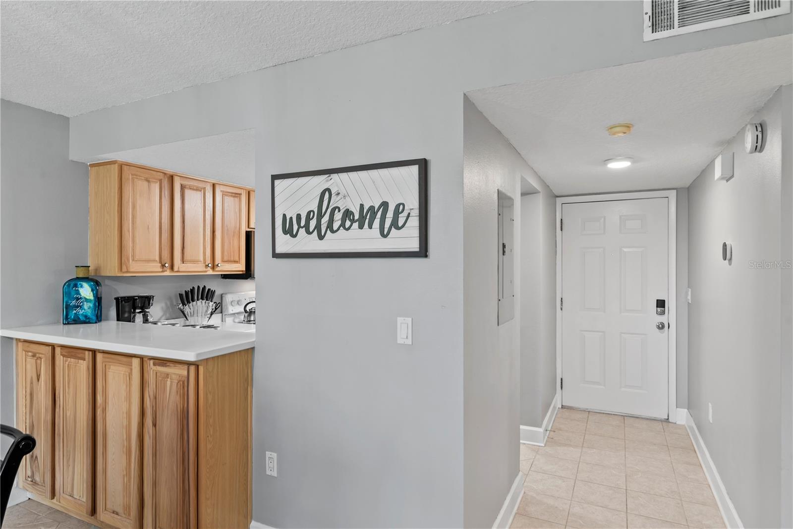 Image 10 of 58 For 1054 Lotus Cove Court 623