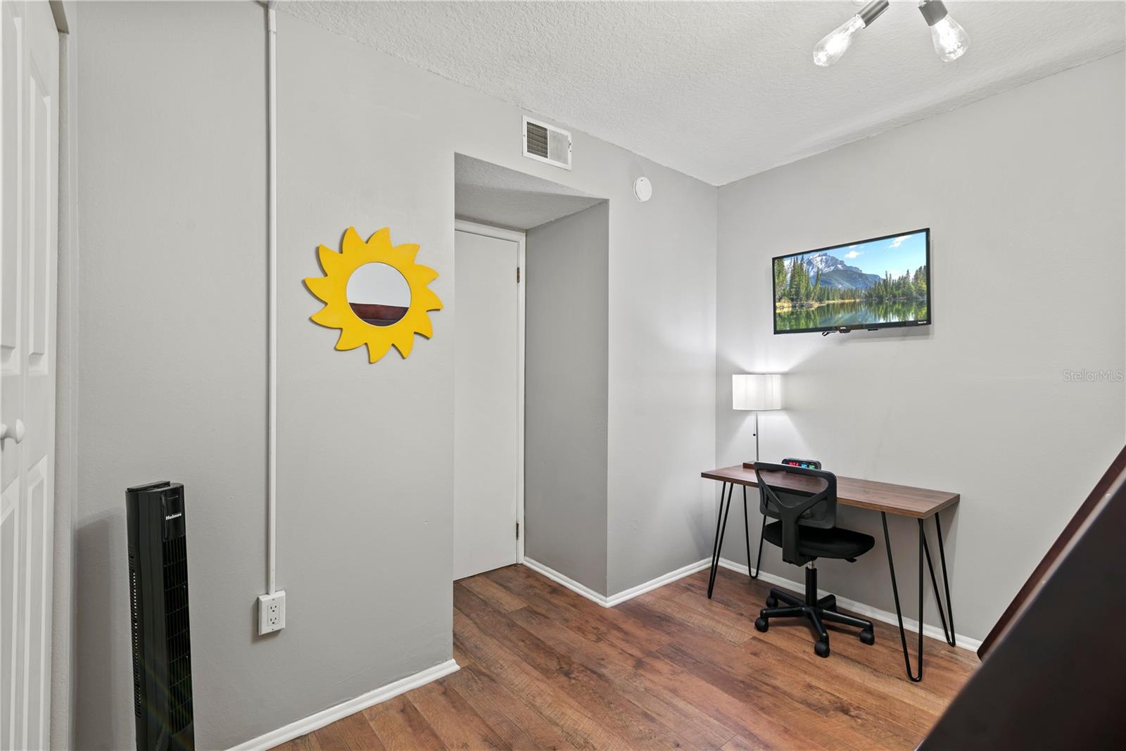 Image 43 of 58 For 1054 Lotus Cove Court 623