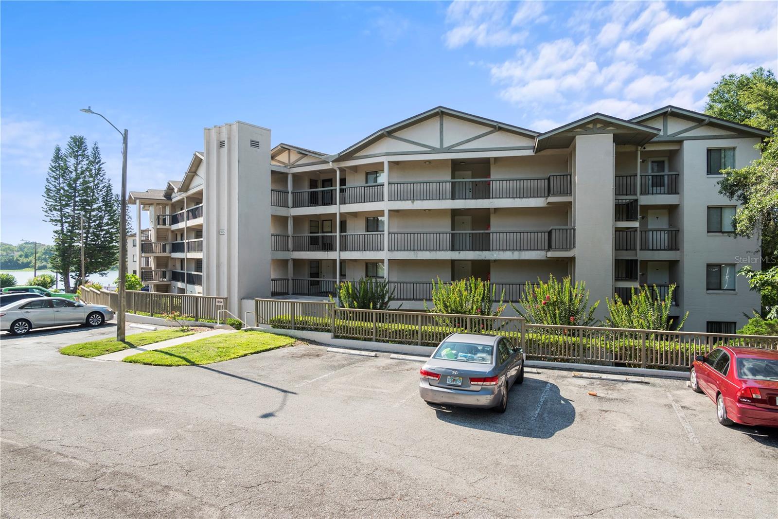 Image 7 of 58 For 1054 Lotus Cove Court 623
