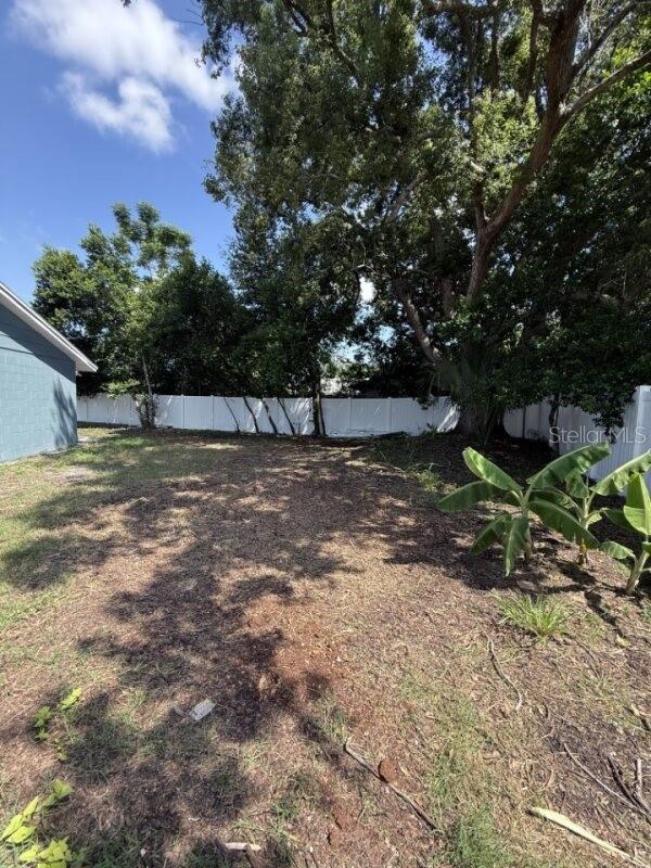 Image 20 of 20 For 30 Cornwall Court