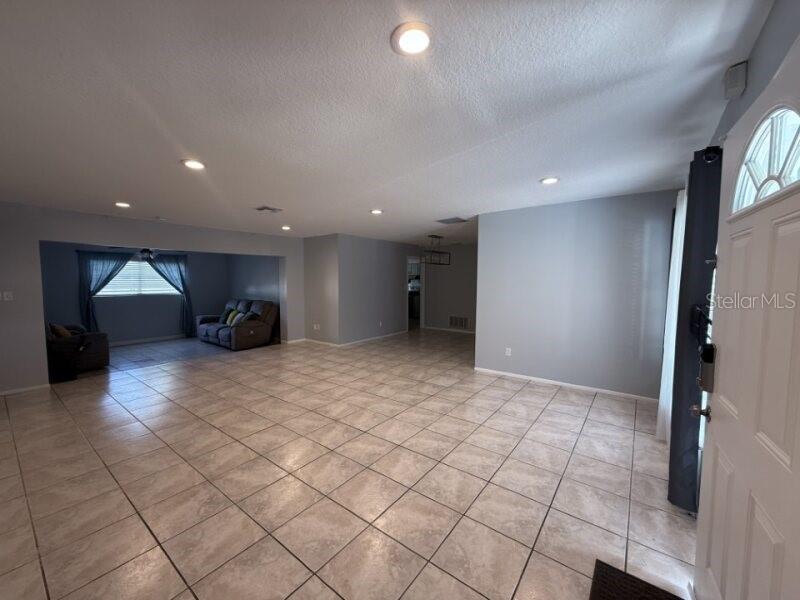 Image 3 of 17 For 30 Cornwall Court