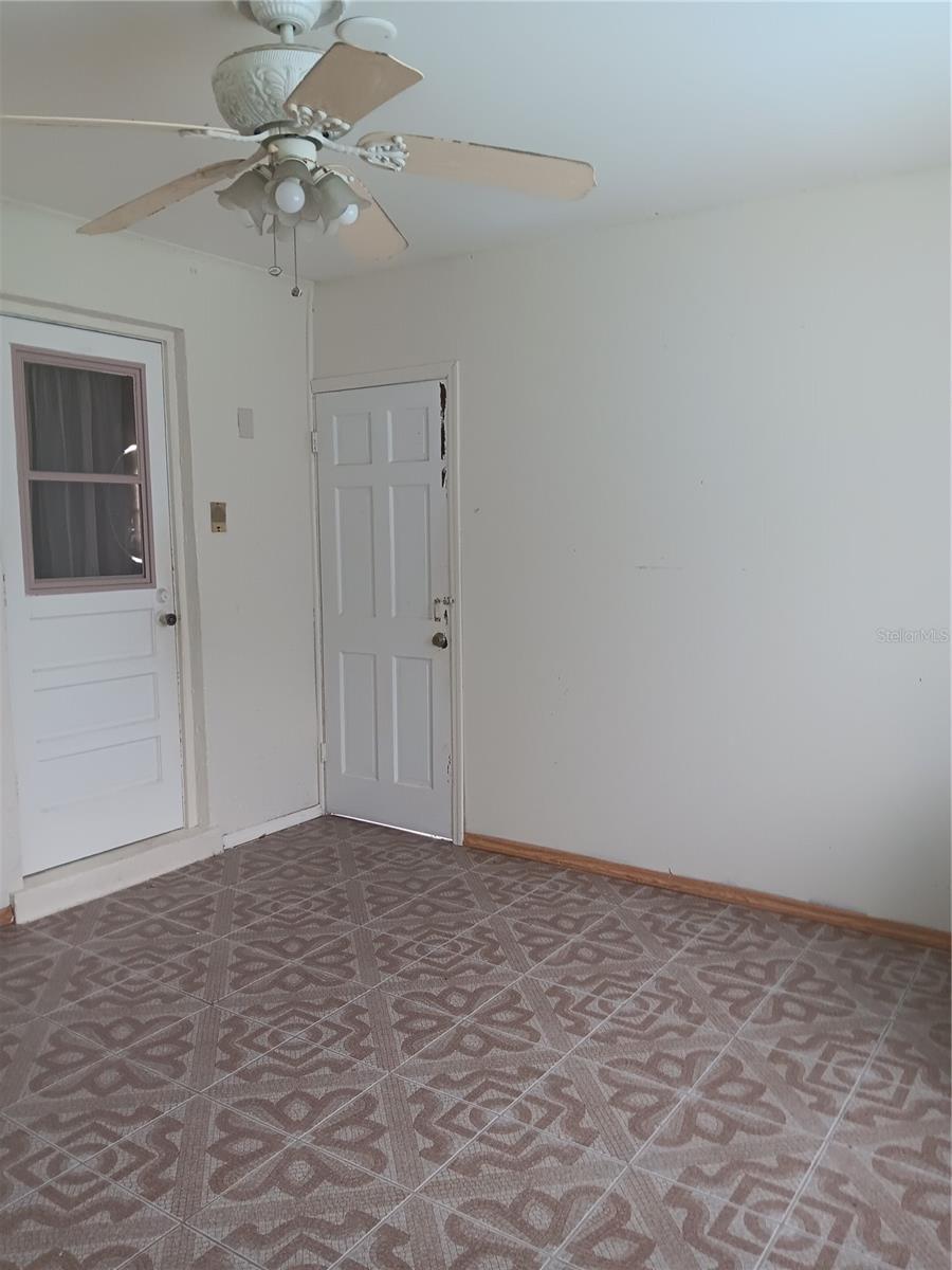 Image 10 of 34 For 2321 Irlo Drive