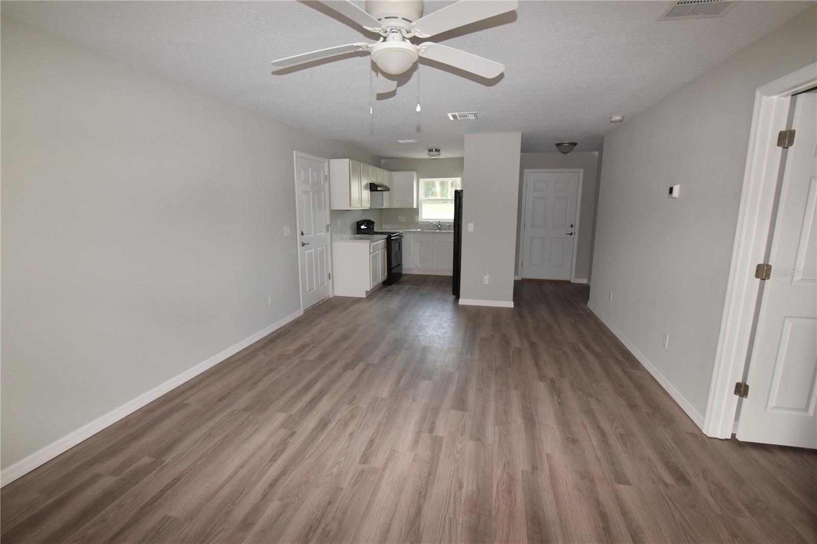 Image 4 of 12 For 935 Mcdonald Avenue