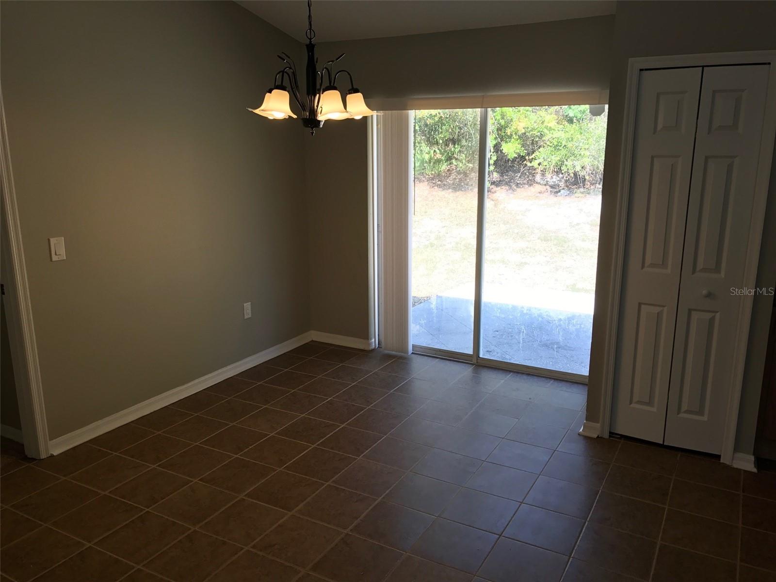 Image 10 of 14 For 1958 Alameda Drive
