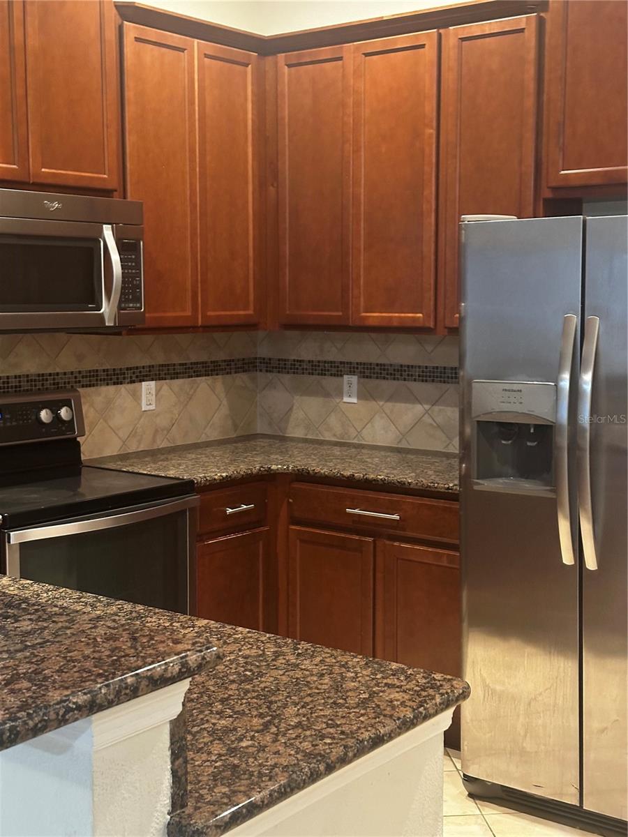 Image 5 of 28 For 12235 Pescara Ln