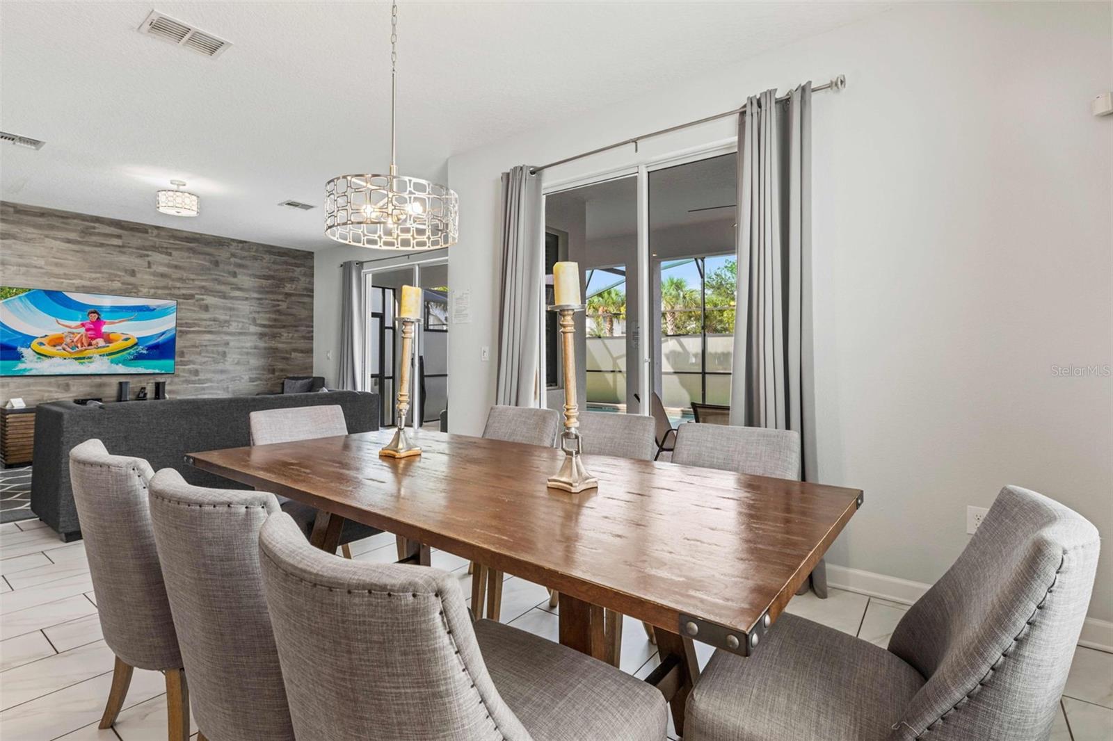 Image 14 of 58 For 4733 Sleepy Hollow Drive