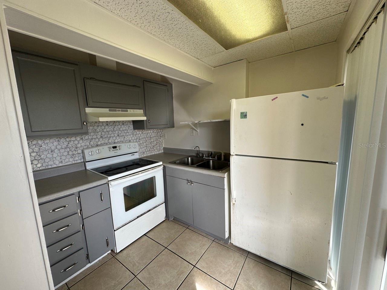 Image 4 of 12 For 1722 Irving Avenue A