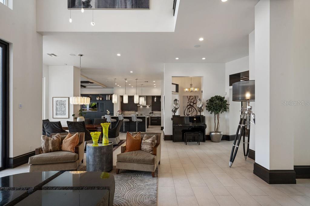 Image 11 of 81 For 9721 Carillon Park Drive