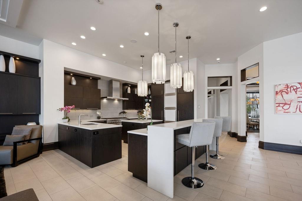 Image 16 of 81 For 9721 Carillon Park Drive