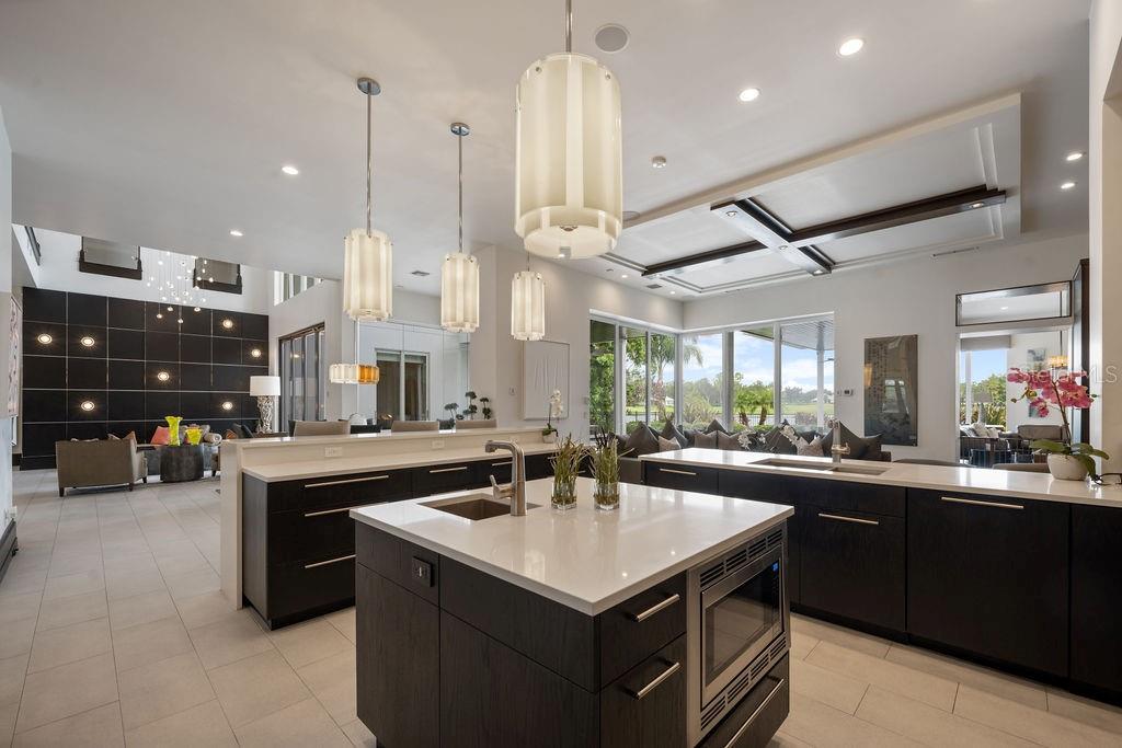 Image 17 of 81 For 9721 Carillon Park Drive
