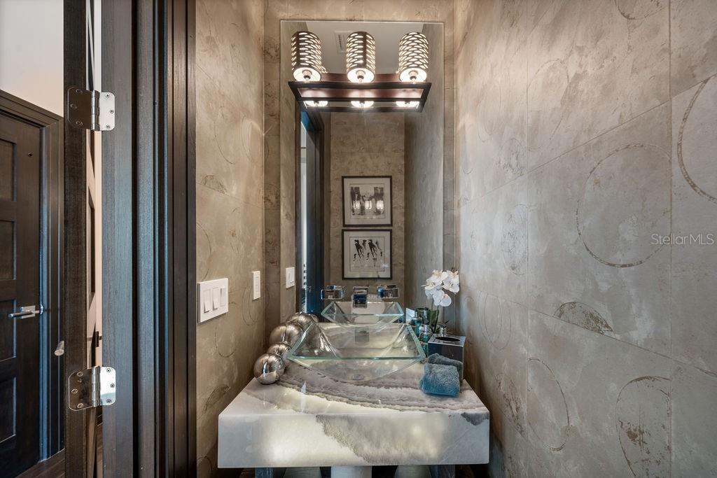 Image 31 of 81 For 9721 Carillon Park Drive