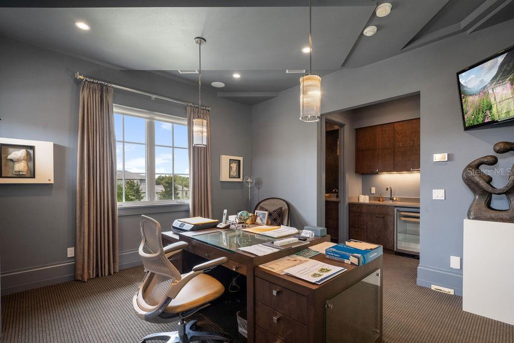 Image 45 of 81 For 9721 Carillon Park Drive