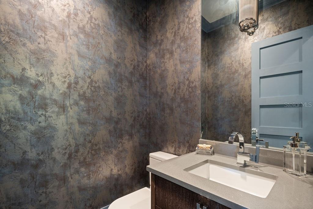 Image 46 of 81 For 9721 Carillon Park Drive