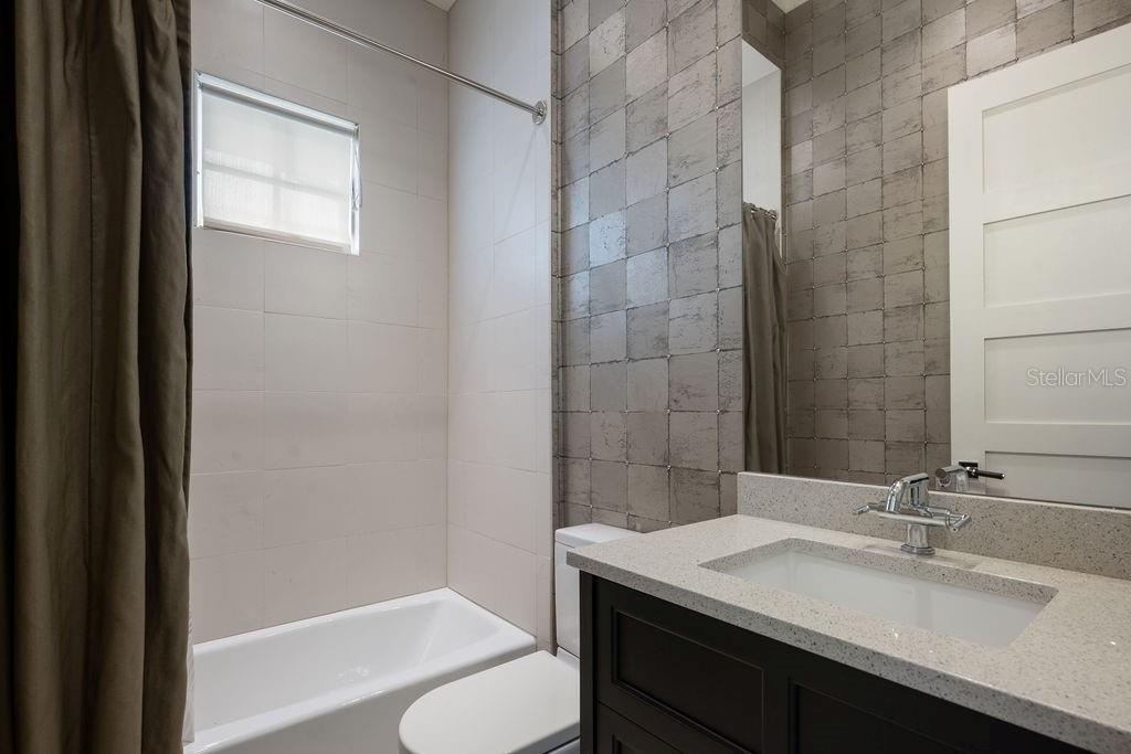Image 62 of 81 For 9721 Carillon Park Drive